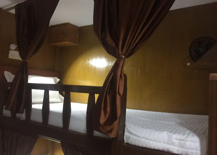 Zara Dormitory Mumbai
